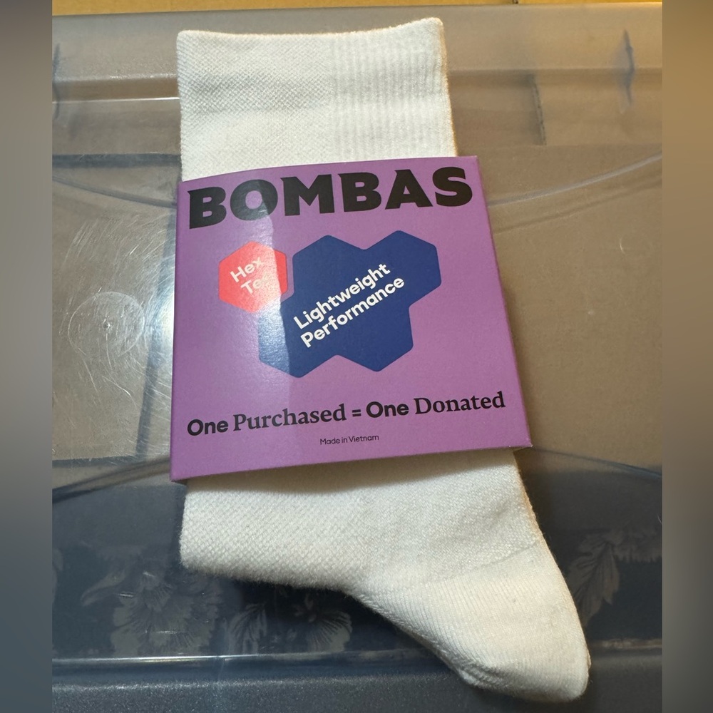 NEW Bombas Half Calf Socks M